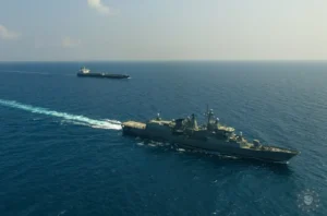 Η Ευρώπη δεν διαθέτει τα πολεμικά πλοία που απαιτούνται για την πλήρη προστασία της ναυσιπλοΐας στην Ερυθρά Θάλασσα – και τα πλοία που δέχονται επίθεση δεν ζητούν βοήθεια