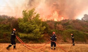 Πύρινη λαίλαπα σε όλη την Ελλάδα – Στις φλόγες και η Αιτωλοακαρνανία