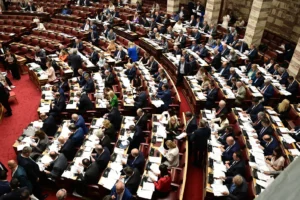 Διάψευση για το «επίδομα επικινδυνότητας» στη Βουλή