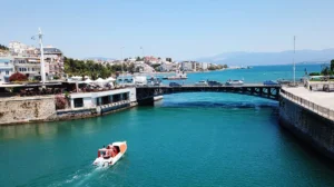 Η παλιά γέφυρα του Ευρίπου στη Χαλκίδα