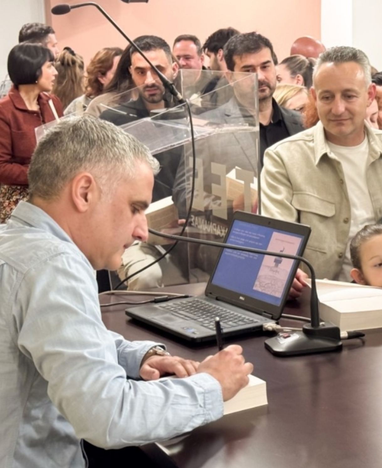 «Δέμφις»: Ένα ταξίδι από τη γη της Αιτωλοακαρνανίας σε ολόκληρο τον κόσμο