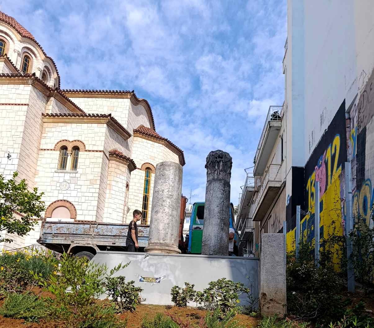 Οι κίονες του Ιερού Ναού Ζωοδόχου Πηγής επιστρέφουν στη θέση τους