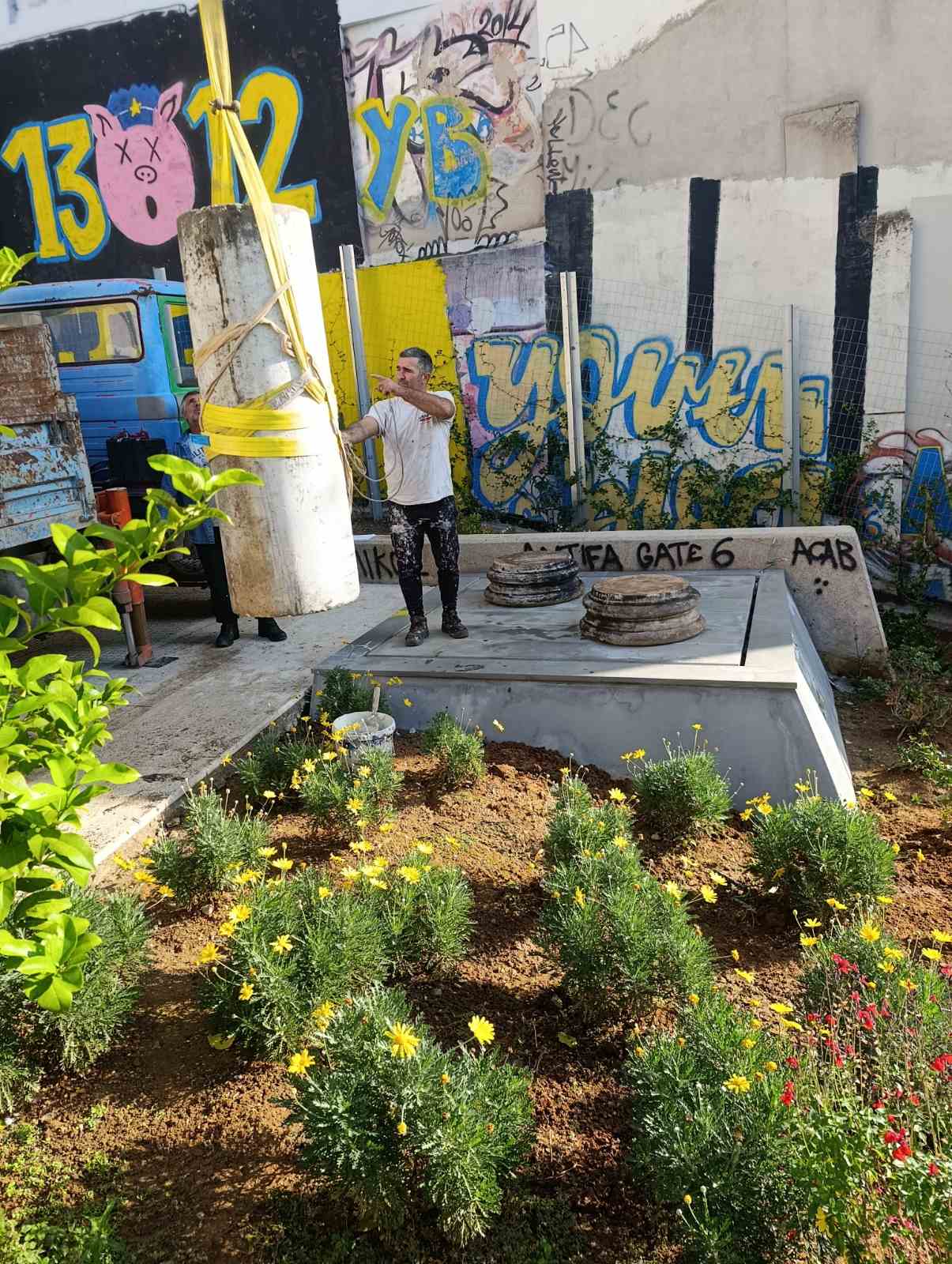 Οι κίονες του Ιερού Ναού Ζωοδόχου Πηγής επιστρέφουν στη θέση τους