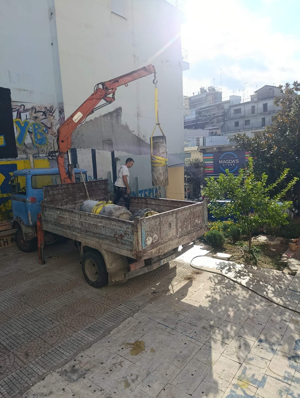 Οι κίονες του Ιερού Ναού Ζωοδόχου Πηγής επιστρέφουν στη θέση τους