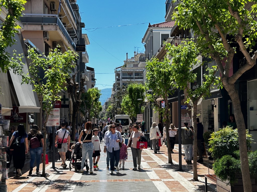 ΣΕΕΔΑ: Προτεινόμενο ωράριο λειτουργίας εμπορικών καταστημάτων Αγρινίου