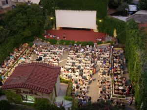 Έσβησαν για φέτος τα φώτα στον «Ελληνίς»...