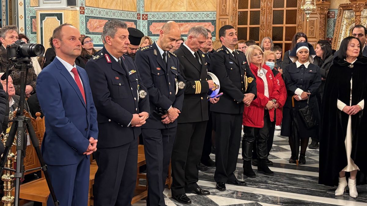 Ιερή Πόλη Μεσολογγίου: Συγκίνηση και λαμπρότητα στα Θυρανοίξια του Ιερού Μητροπολιτικού Ναού Αγίου Σπυρίδωνος