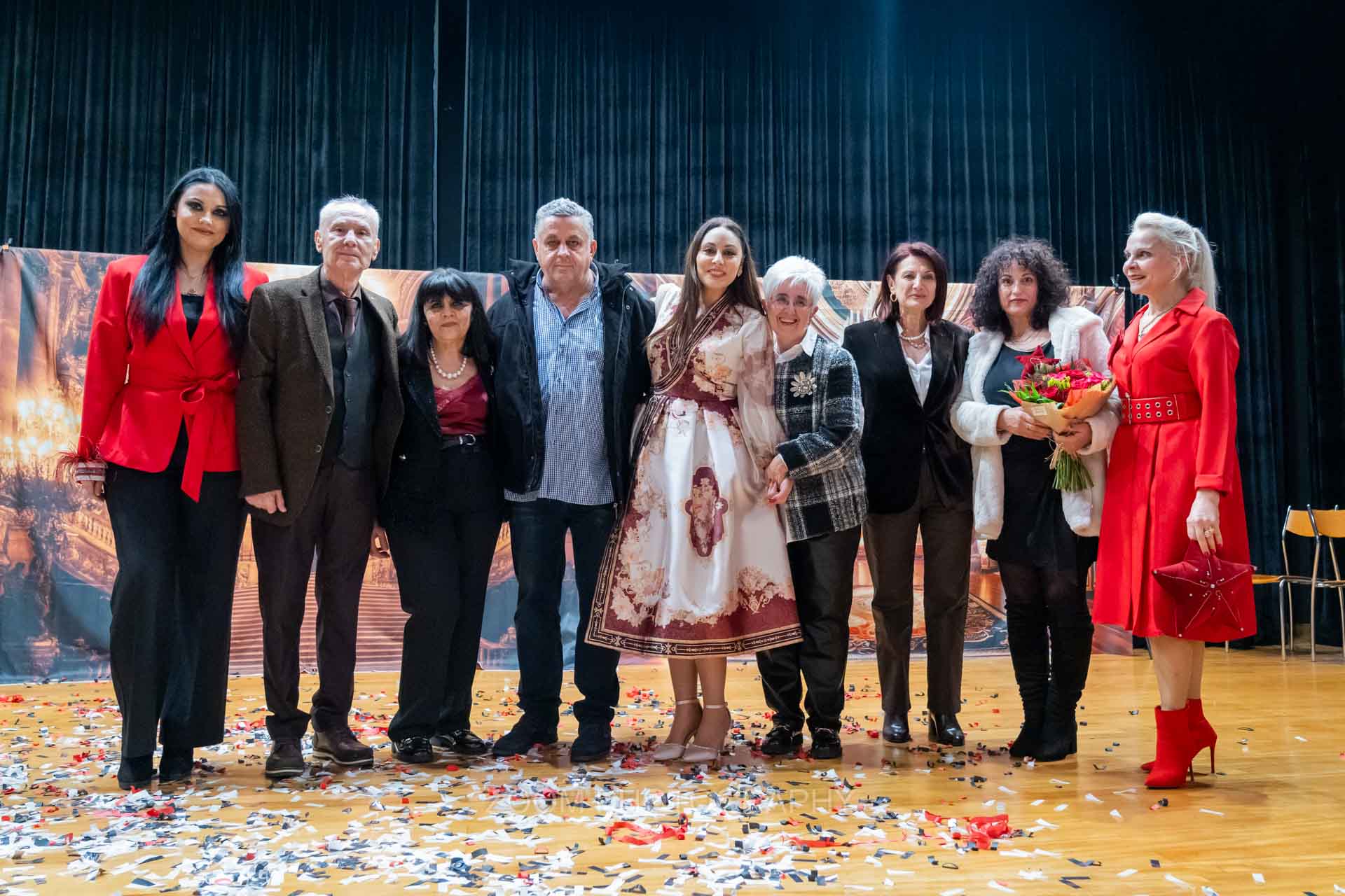 Κατάμεστο το Παπαστράτειο Μέγαρο στη χριστουγεννιάτικη γιορτή αλληλεγγύης της ΕΛΕΠΑΠ Αγρινίου