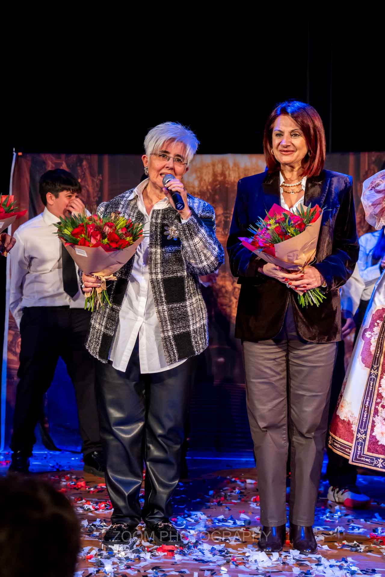 Κατάμεστο το Παπαστράτειο Μέγαρο στη χριστουγεννιάτικη γιορτή αλληλεγγύης της ΕΛΕΠΑΠ Αγρινίου