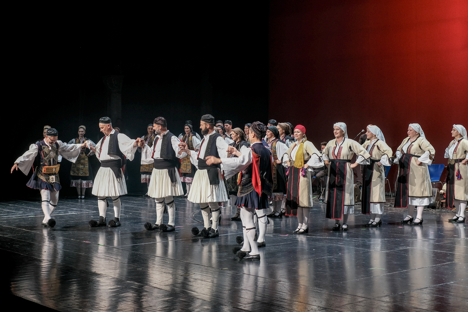 Γυμναστική Εταιρεία Αγρινίου: "Για την ΦΛΟΓΑ με αγάπη χωρίς όρους!"