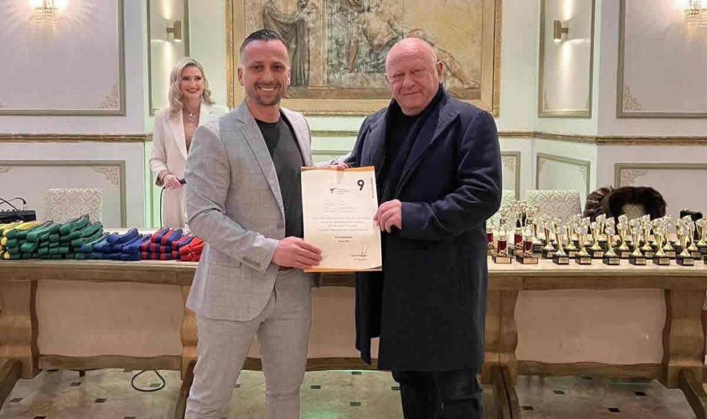 Εξεταστής της Ελληνικής Ομοσπονδίας Taekwondo ο προπονητής του ΑΣ Θησέας Αιτωλοακαρνανίας Αλέξιος Κακαρέλης