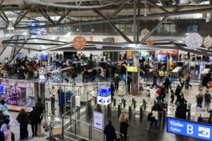 Ελεγκτές Εναέριας Κυκλοφορίας: «Προαναγγελθείσα» η κατάρρευση των επικοινωνιών – Διασύρεται διεθνώς η Ελλάδα