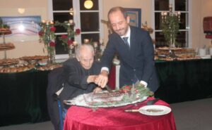 Γυμναστική Εταιρεία Αγρινίου: Κοπή πίτας σε κλίμα συγκίνησης για τα 80 χρόνια προσφοράς - Bράβευση του Γιώργου Κοτρώνη