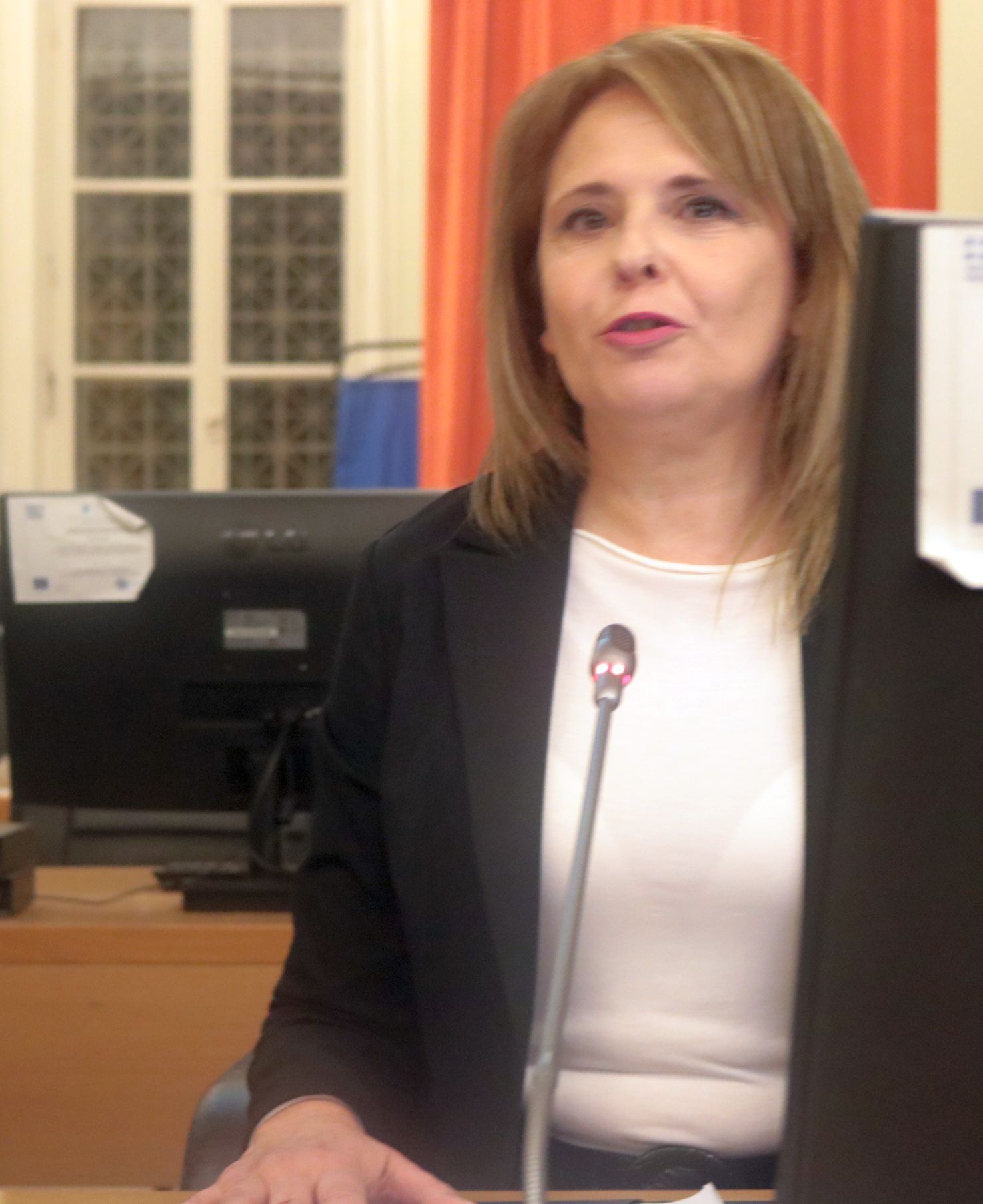 Κατάμεστη αίθουσα και έντονη συγκίνηση στην παρουσίαση του βιβλίου του Βασίλη Σταρακά «Η φανέλα με το νούμερο 5»