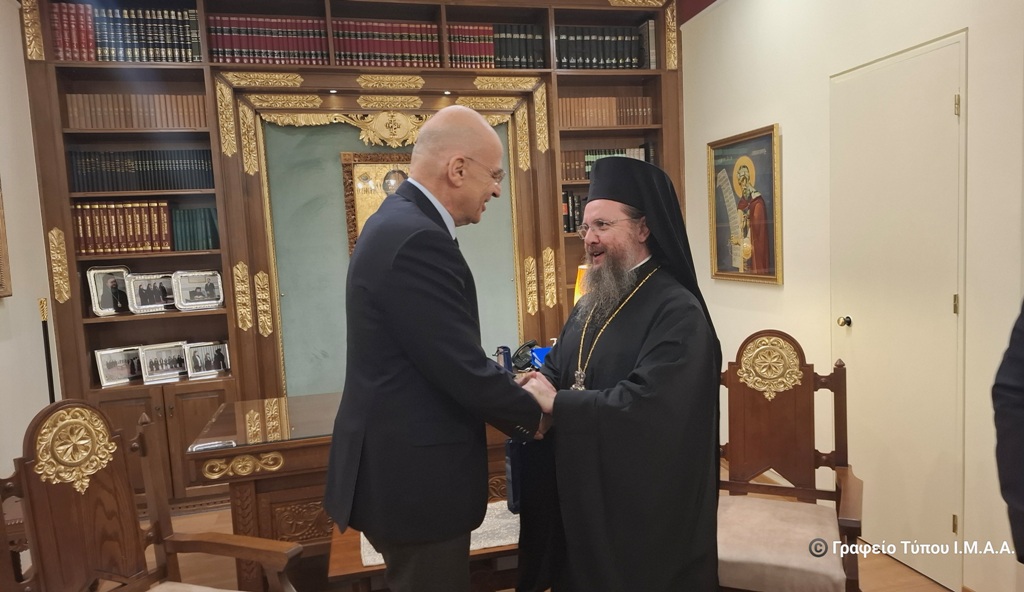 Συνάντηση Δένδια με τον Μητροπολίτη Αιτωλίας και Ακαρνανίας Δαμασκηνό στο Μεσολόγγι