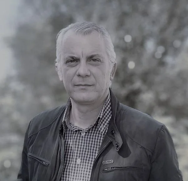 Μια εμπνευσμένη κριτική ματιά του Κωνσταντίνου Γεωργίου στο βιβλίο «Ακτινογραφώντας τον σύγχρονο κόσμο»