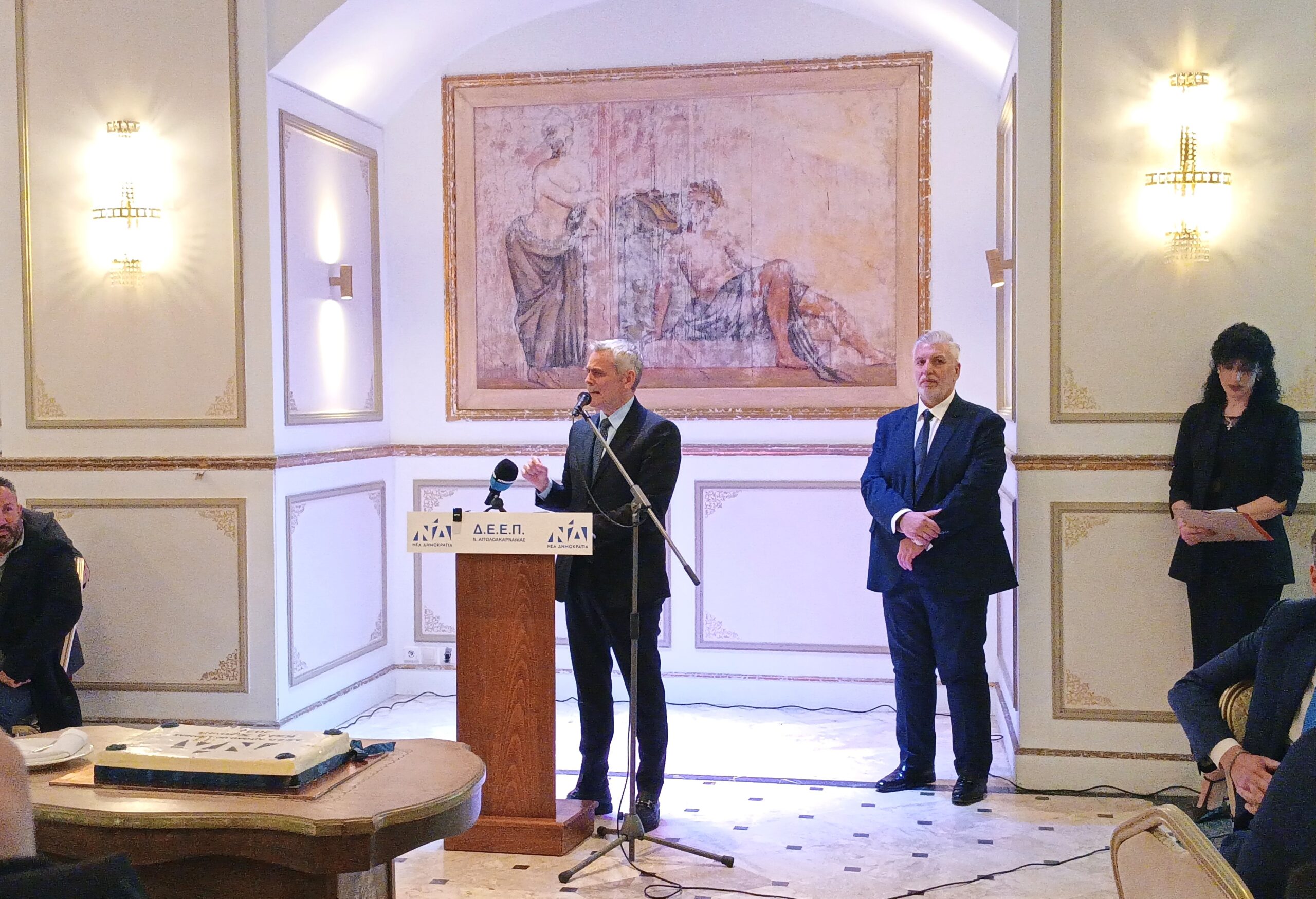 Αναβάθμιση του αεροδρομίου Αγρινίου ανακοίνωσε ο Νίκος Δένδιας — Προηγήθηκε το αίτημα του δημάρχου