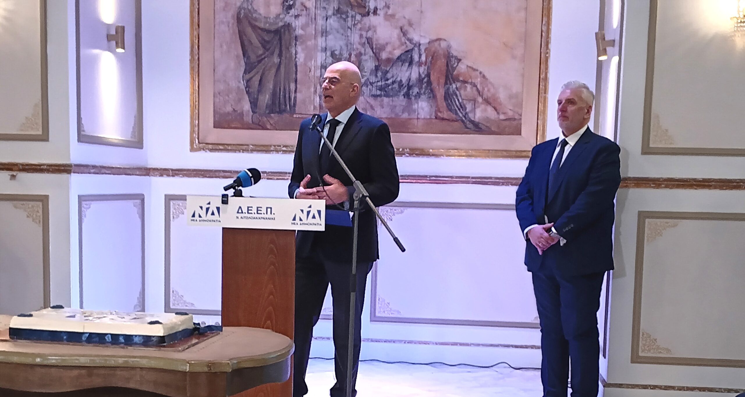 Αναβάθμιση του αεροδρομίου Αγρινίου ανακοίνωσε ο Νίκος Δένδιας — Προηγήθηκε το αίτημα του δημάρχου