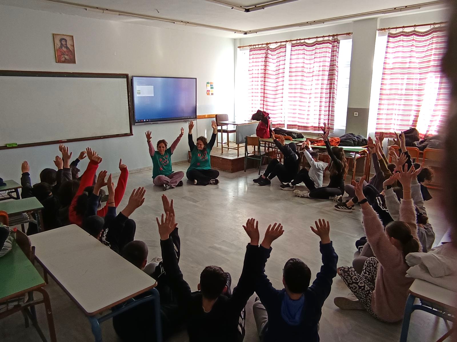 Η Εφηβική Σκηνή του ΔΗ.ΠΕ.ΘΕ. Αγρινίου στα Γυμνάσια με πρόγραμμα για τον σχολικό εκφοβισμό