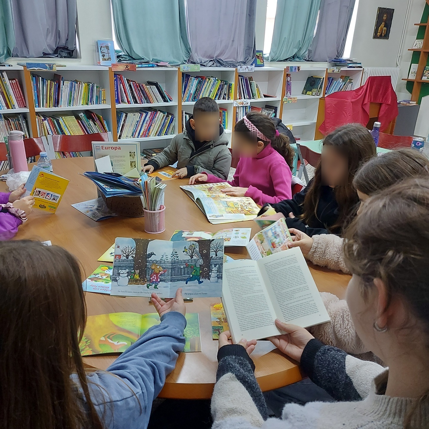 Όταν τα βιβλία ανοίγουν δρόμους: Η νέα Σχολική Βιβλιοθήκη στο Δημοτικό Σχολείο Δοκιμίου