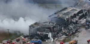 Στη φυλακή ο ιδιοκτήτης της «Βιολάντα» μετά την απολογία του για τη φονική έκρηξη