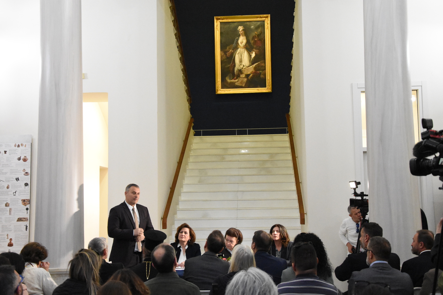 Ο εμβληματικός πίνακας του Ντελακρουά «Η Ελλάδα στα ερείπια του Μεσολογγίου» επέστρεψε στον τόπο που τον ενέπνευσε