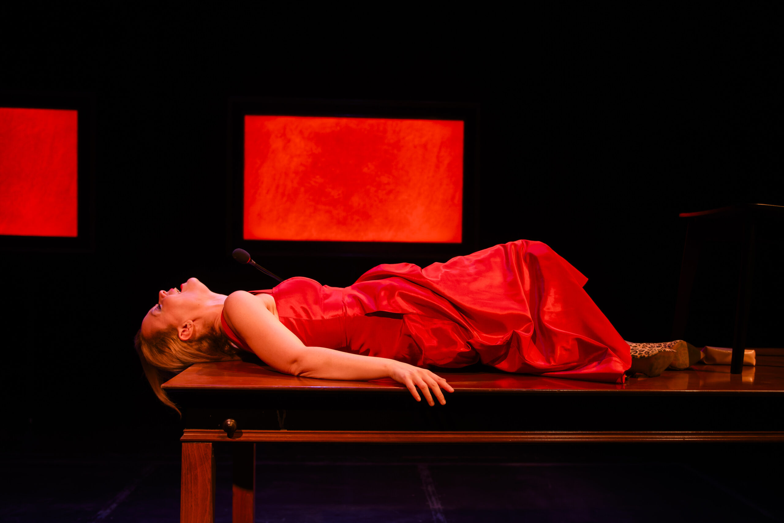 «PRIMA FACIE» στο Δημοτικό Θέατρο Αγρινίου με τη Λένα Παπαληγούρα