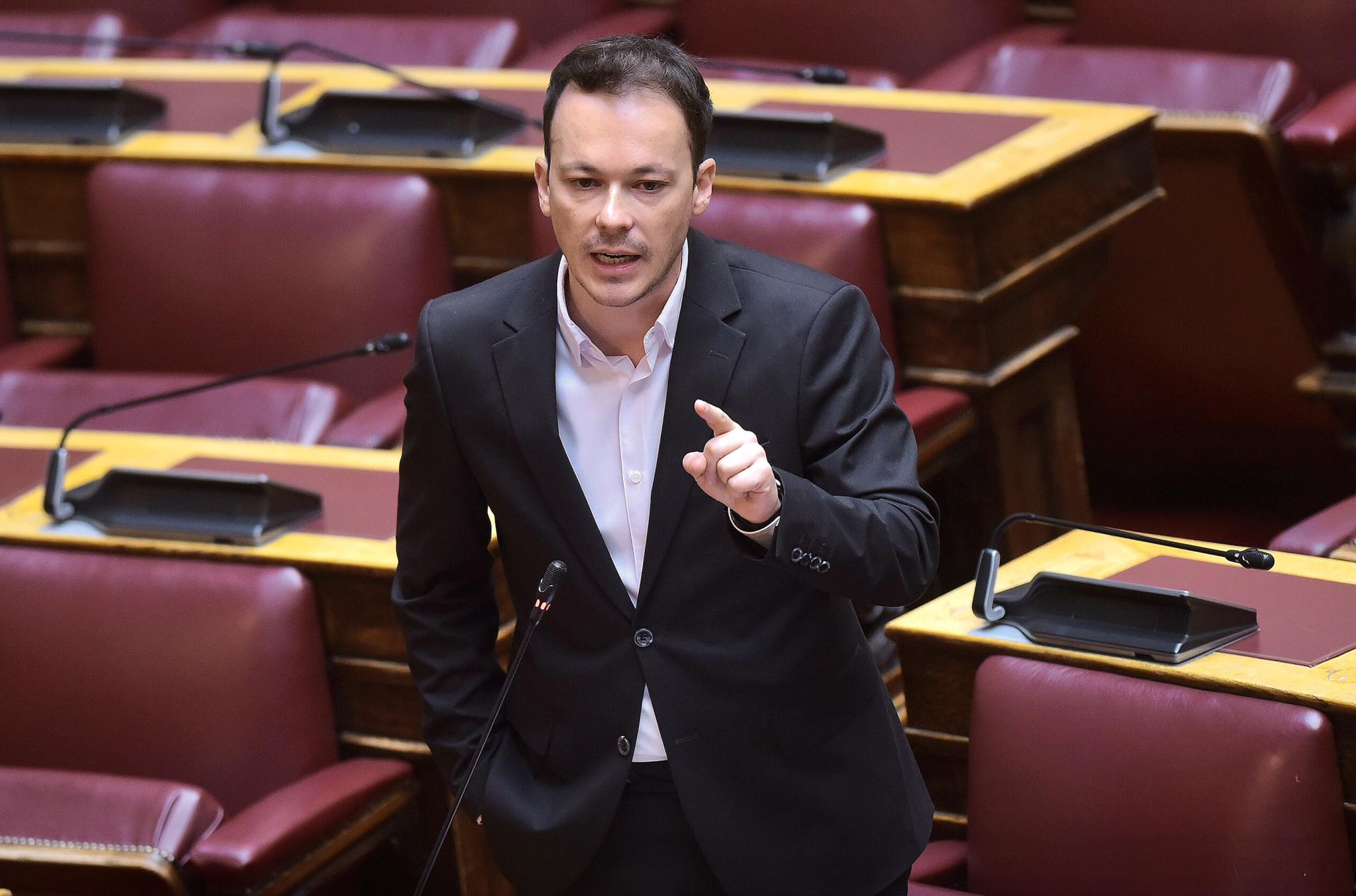 Μίλτος Ζαμπάρας στη Βουλή: «Αποδυναμώνεται η Πυροσβεστική στην Αιτωλοακαρνανία πριν την αντιπυρική περίοδο»