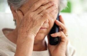 Μακρυνεία Αγρινίου: Άρπαξαν 11.000 ευρώ και χρυσαφικά από ηλικιωμένη - Της είπαν ότι θα τα πάρει drone