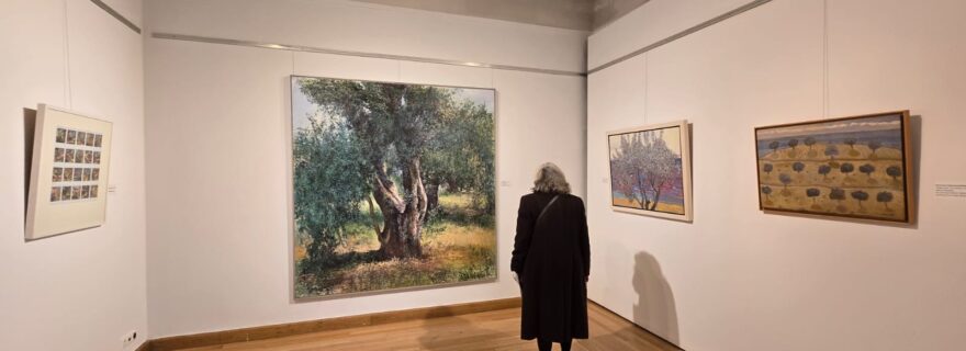 Αφιέρωμα του grtraveller.gr στη Δημοτική Πινακοθήκη Αγρινίου και την έκθεση «Ελαίας και Καπνού εγκώμιον»