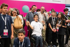 Ασημένιο μετάλλιο για το Ε.Ε.Ε.ΕΚ Αγρινίου στον Πανελλήνιο Διαγωνισμό STEM 2026