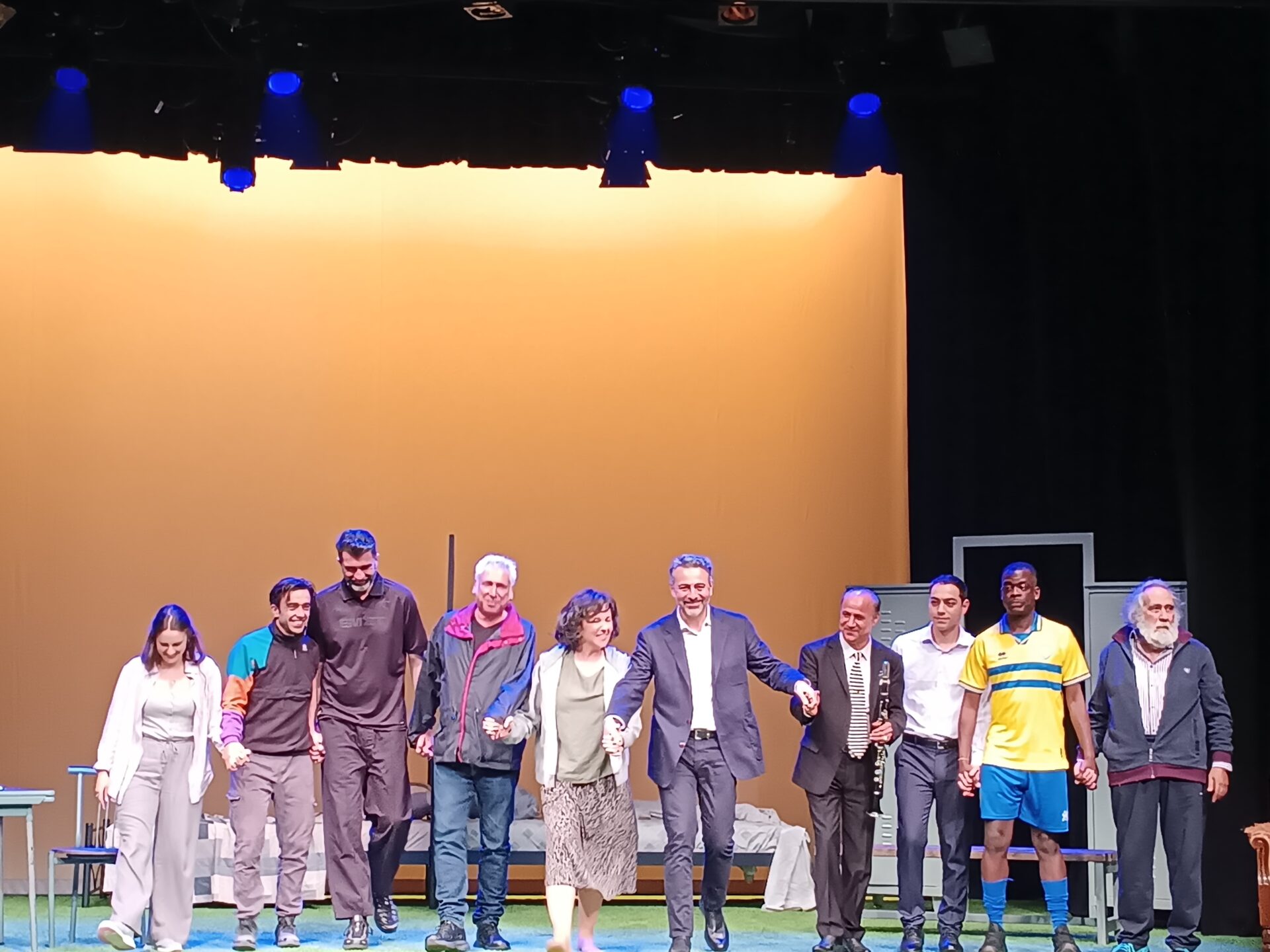 «Ελιά – Καπνός – Παναιτωλικός»: Συνεχίζονται οι παραστάσεις στο ΔΗΠΕΘΕ Αγρινίου