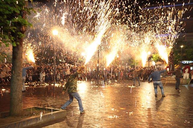Τα πασχαλινά έθιμα της Αιτωλοακαρνανίας που ταξιδεύουν σε όλη την Ελλάδα