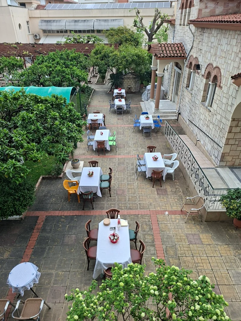 Πασχαλινό γεύμα στο Γηροκομείο της Χριστιανικής Ένωσης Αγρινίου