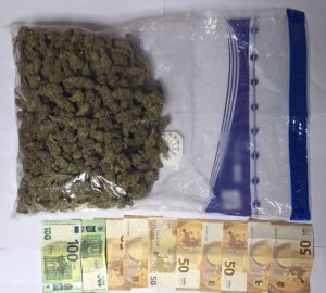 Ναυπακτία: Δύο συλλήψεις για διακίνηση ναρκωτικών – Κατασχέθηκαν 750 γραμμάρια κάνναβης