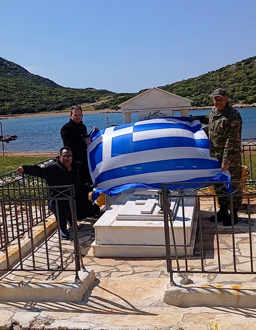 Ο Ευάγγελος Τύμπας τιμά τη μνήμη της Κυράς της Ρω – 44 χρόνια από τον θάνατο της Δέσποινας Αχλαδιώτη