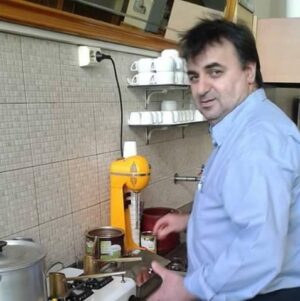 «Κύριε Κράτος… Υπάρχει κράτος;» – Η νέα αιχμηρή παρέμβαση του Αγρινιώτη Βασίλη Μπαλάσκα