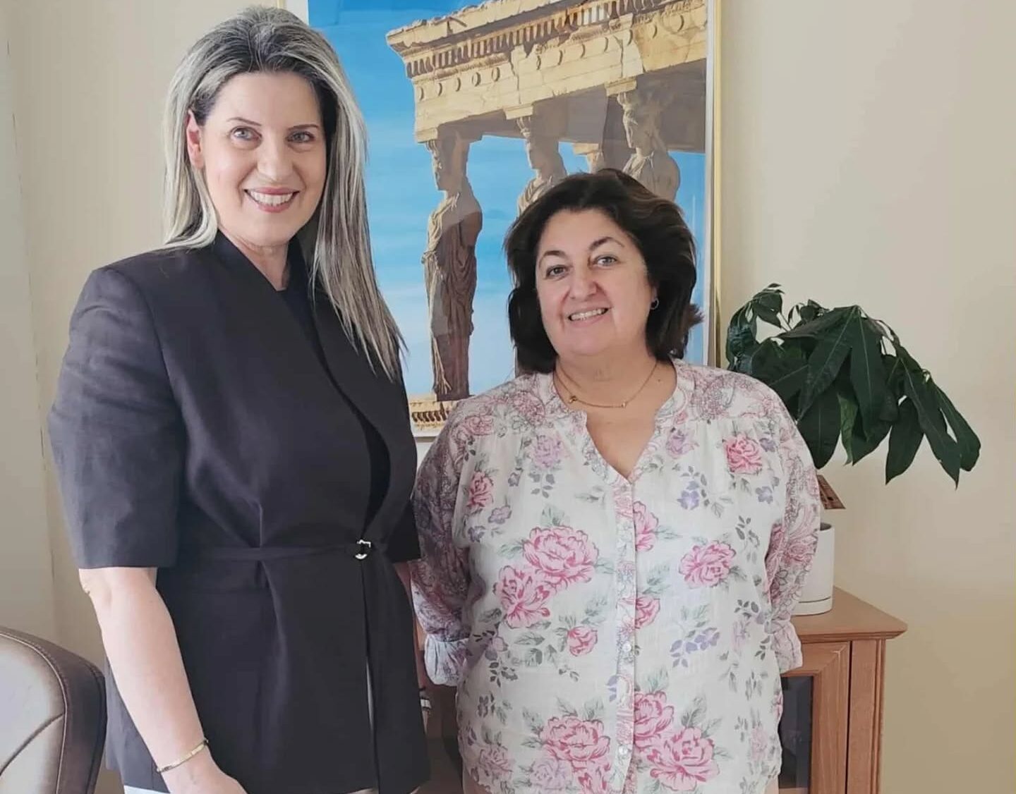 Συνάντηση της Χρύσας Τασολάμπρου με την Πρόεδρο του ΕΟΤ Αγγελική Βαρελά