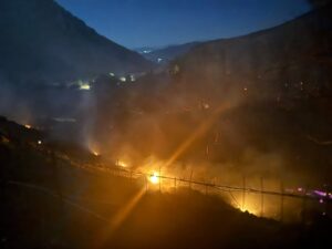 Υπό έλεγχο η φωτιά στο Αρχοντοχώρι Ξηρομέρου – Άμεση κινητοποίηση Πυροσβεστικής, Δήμου και εθελοντών