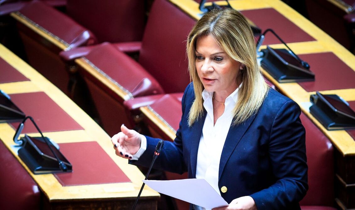 Χριστίνα Σταρακά: Στη Βουλή ο αποκλεισμός της Αιτωλοακαρνανίας από την κοινωνική κατοικία