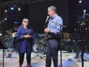 «Πυθαγόρεια 2026»: Δύο μουσικές βραδιές αφιερωμένες στον μεγάλο στιχουργό