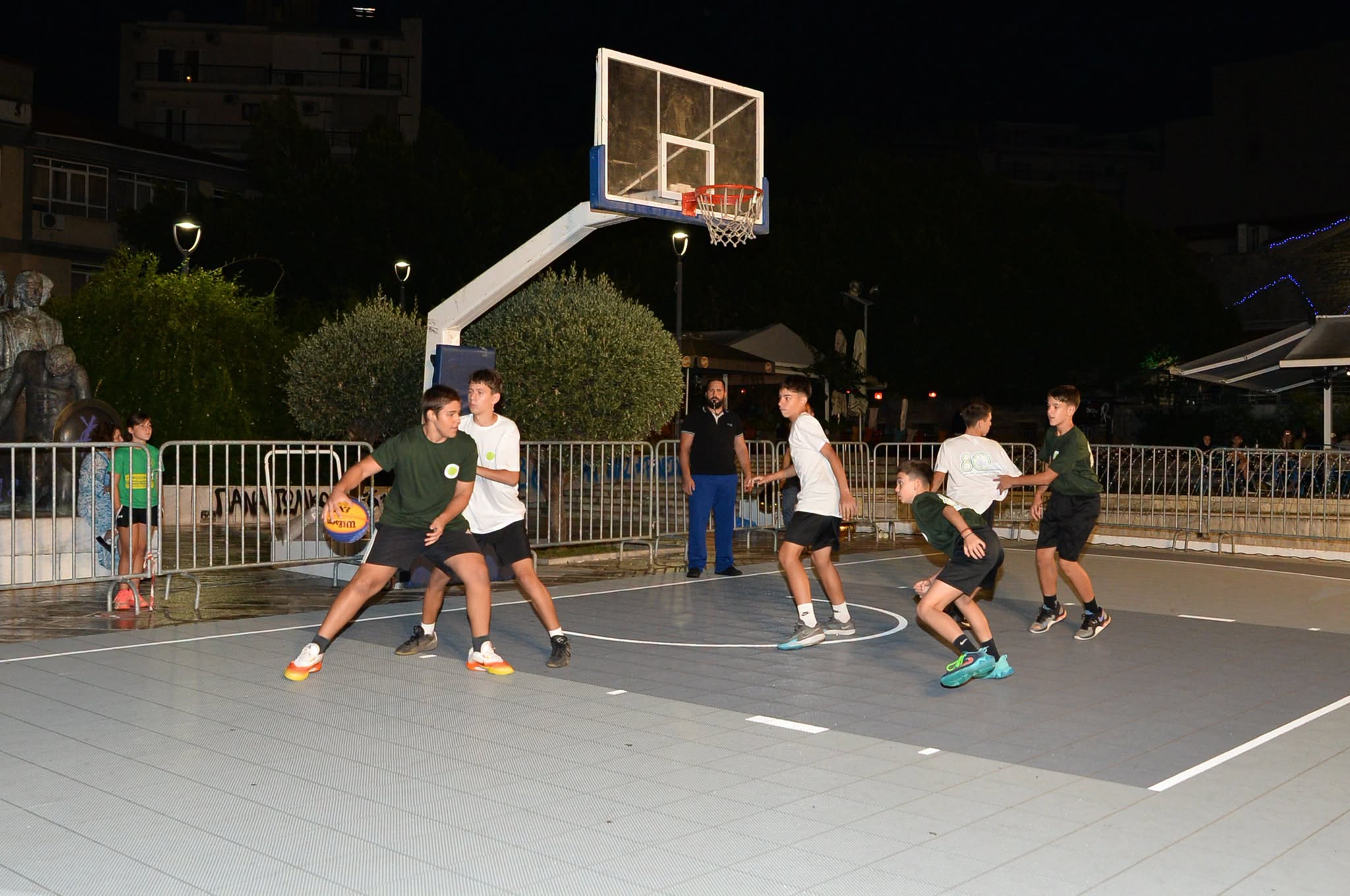 ΓΕΑ: Το ιστορικό γήπεδο της πλατείας Δημάδη γέμισε ξανά μπάσκετ – Το 3Χ3 για τα 80 χρόνια του συλλόγου
