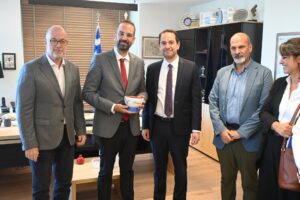 Συνάντηση Νεκτάριου Φαρμάκη με τον Γάλλο πρέσβη – Πολιτιστικές ανταλλαγές και νέες συνεργασίες
