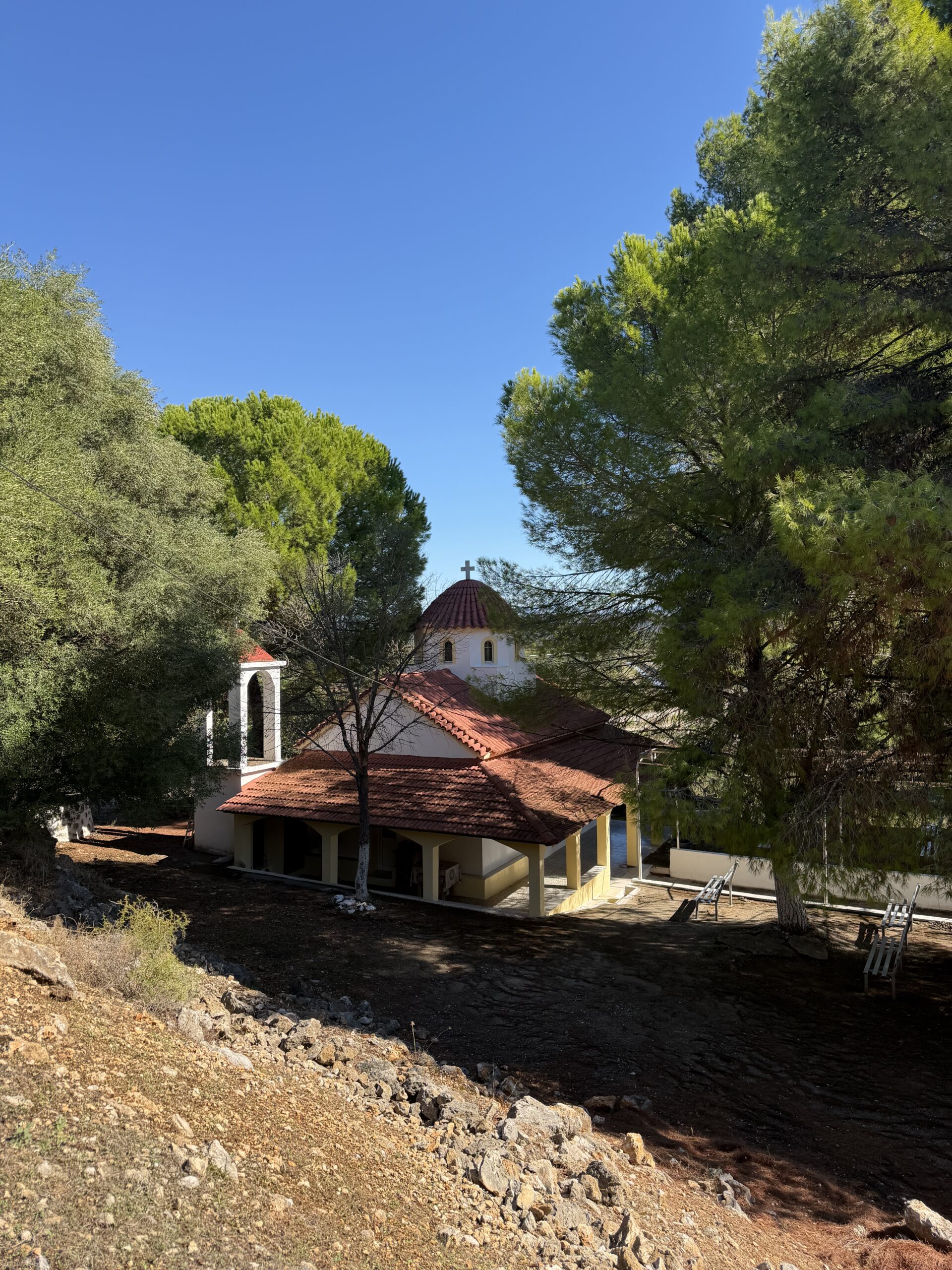 Κατοχή Αιτωλοακαρνανίας: Το εκκλησάκι με τη θαυμαστή παράδοση που ετοιμάζεται να υποδεχθεί την Τιμία Κάρα του Αγίου Νικολάου του εκ Μετσόβου