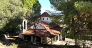 Κατοχή Αιτωλοακαρνανίας: Το εκκλησάκι με τη θαυμαστή παράδοση που ετοιμάζεται να υποδεχθεί την Τιμία Κάρα του Αγίου Νικολάου του εκ Μετσόβου