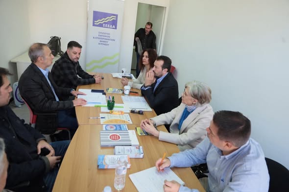 Συνάντηση του Συλλόγου Εμπόρων και Επιχειρηματιών Δήμου Αγρινίου με τον Νίκο Παππά