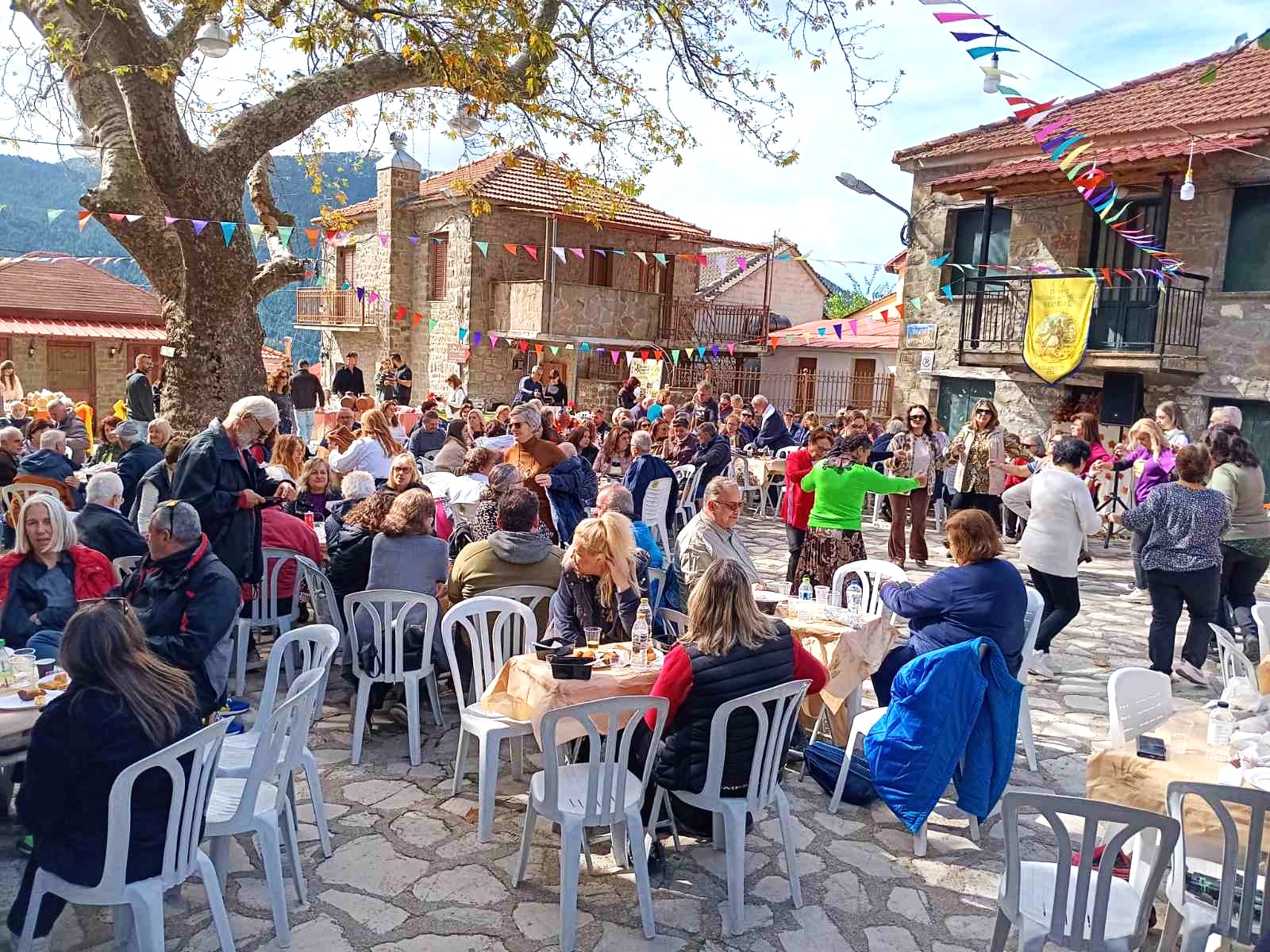 Κρυονέρια Ναυπακτίας: Το 3ο Φθινοπωρινό Αντάμωμα κρατά ζωντανές τις παραδόσεις του τόπου