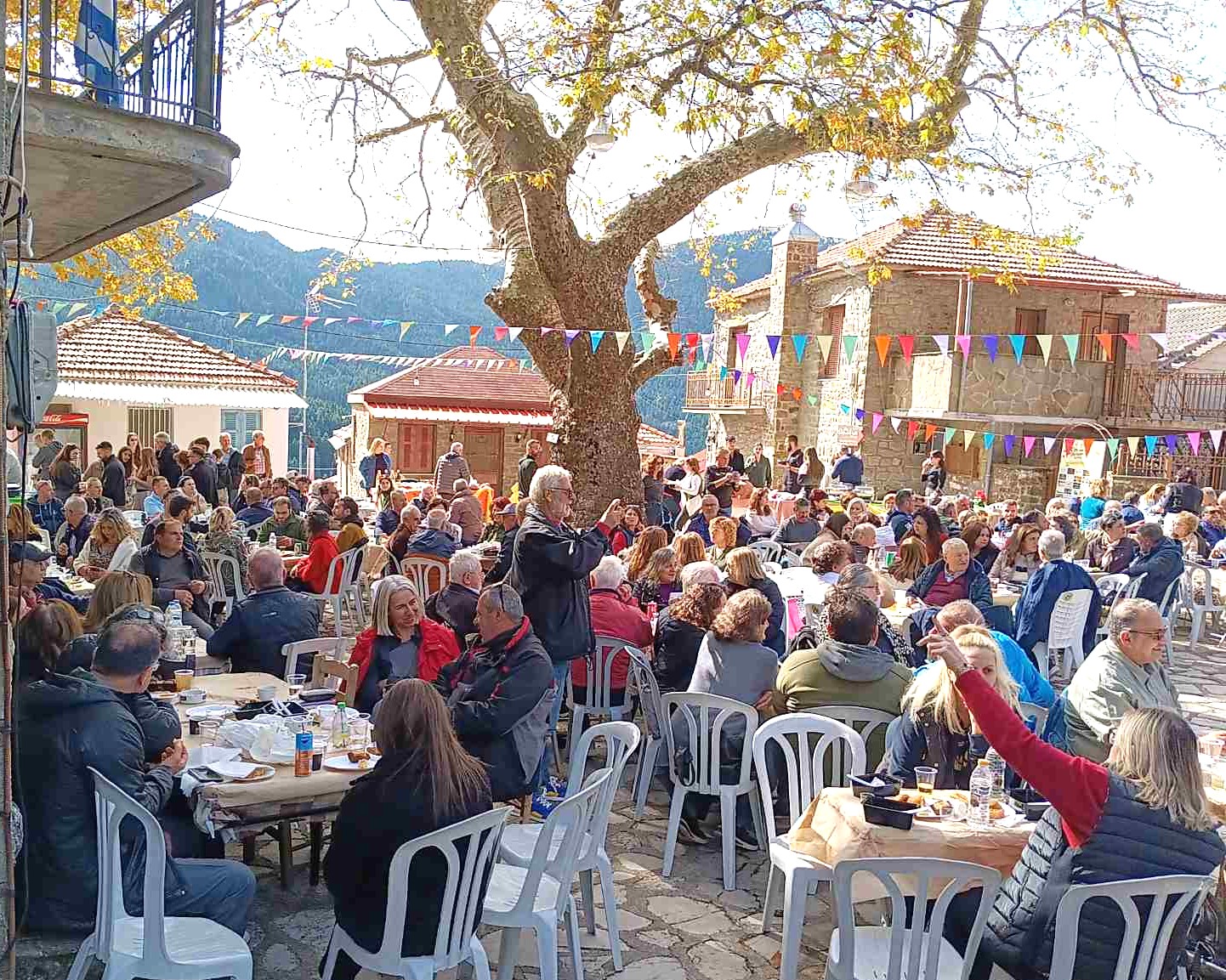 Κρυονέρια Ναυπακτίας: Το 3ο Φθινοπωρινό Αντάμωμα κρατά ζωντανές τις παραδόσεις του τόπου