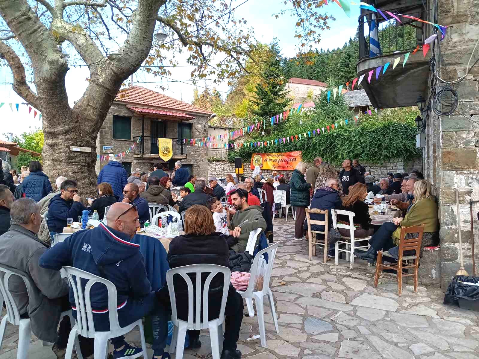 Κρυονέρια Ναυπακτίας: Το 3ο Φθινοπωρινό Αντάμωμα κρατά ζωντανές τις παραδόσεις του τόπου
