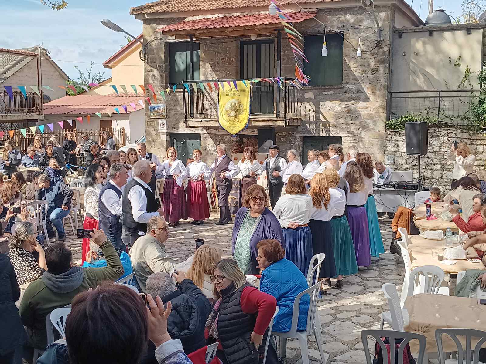 Κρυονέρια Ναυπακτίας: Το 3ο Φθινοπωρινό Αντάμωμα κρατά ζωντανές τις παραδόσεις του τόπου